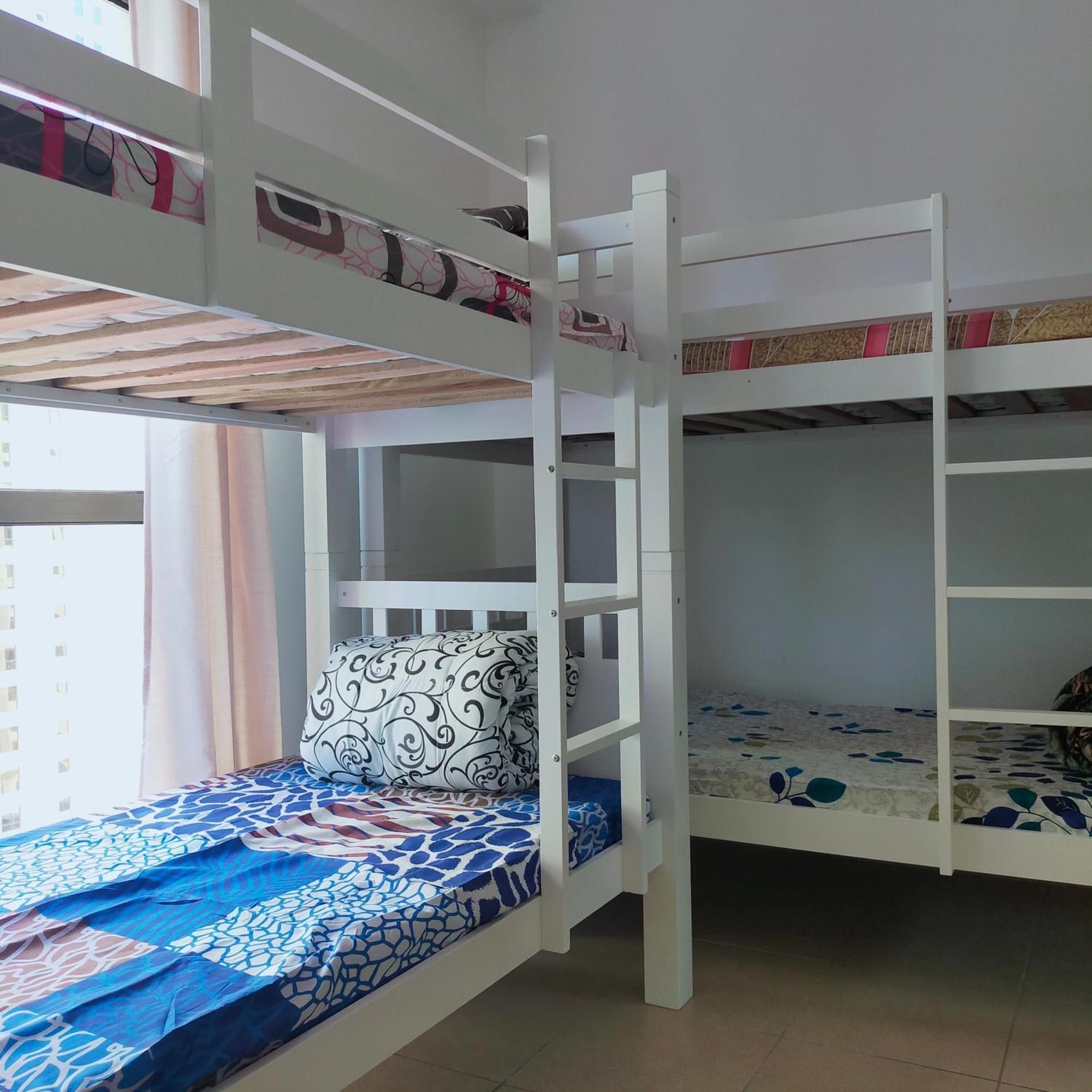 Sea La Vie Hostel Дубай Екстериор снимка
