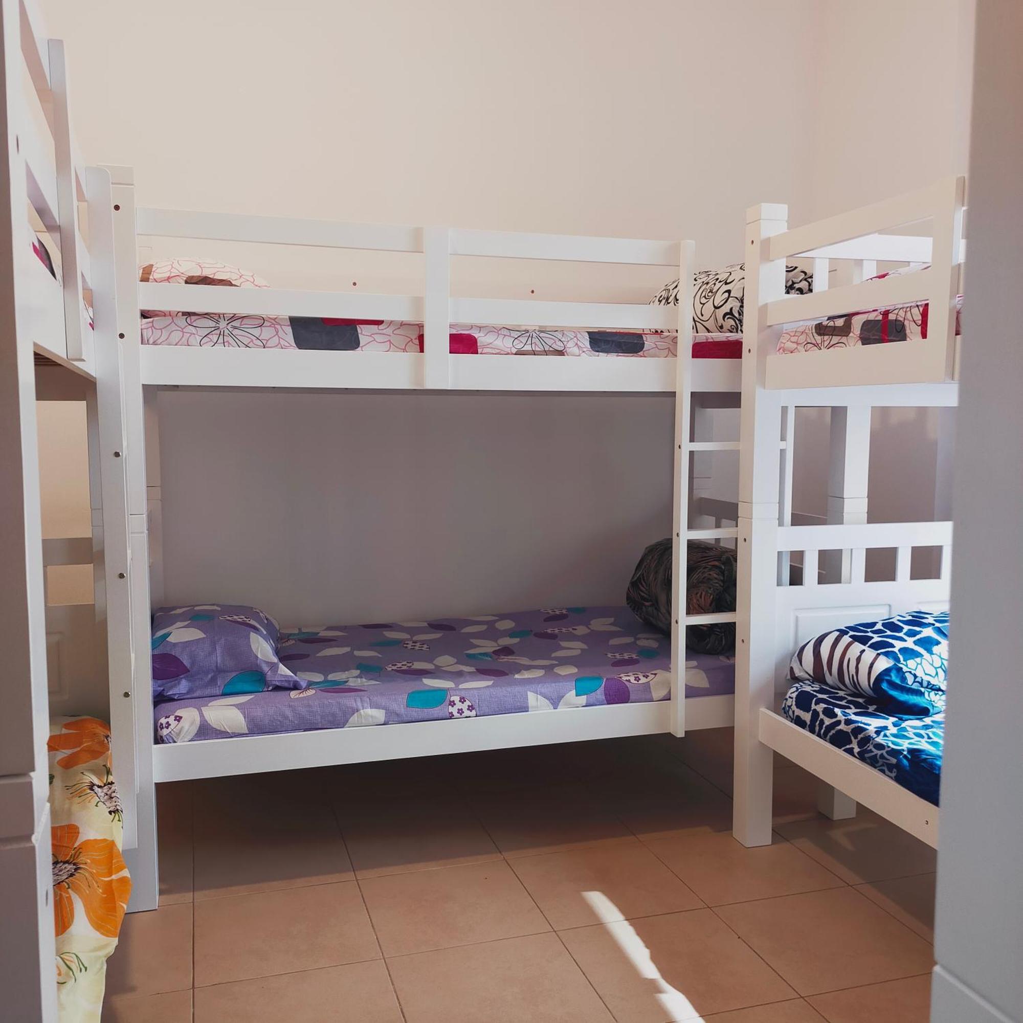 Sea La Vie Hostel Дубай Екстериор снимка