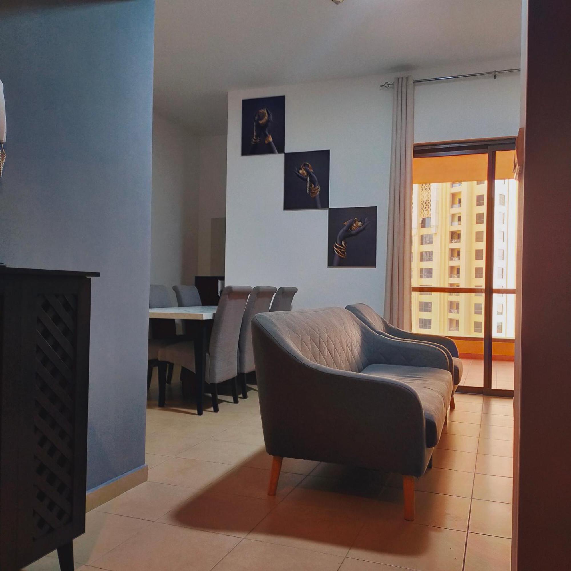 Sea La Vie Hostel Дубай Екстериор снимка